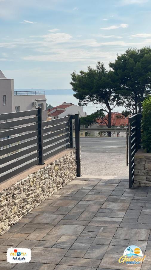 Gabrijel Apartments Makarska 1 ภายนอก รูปภาพ