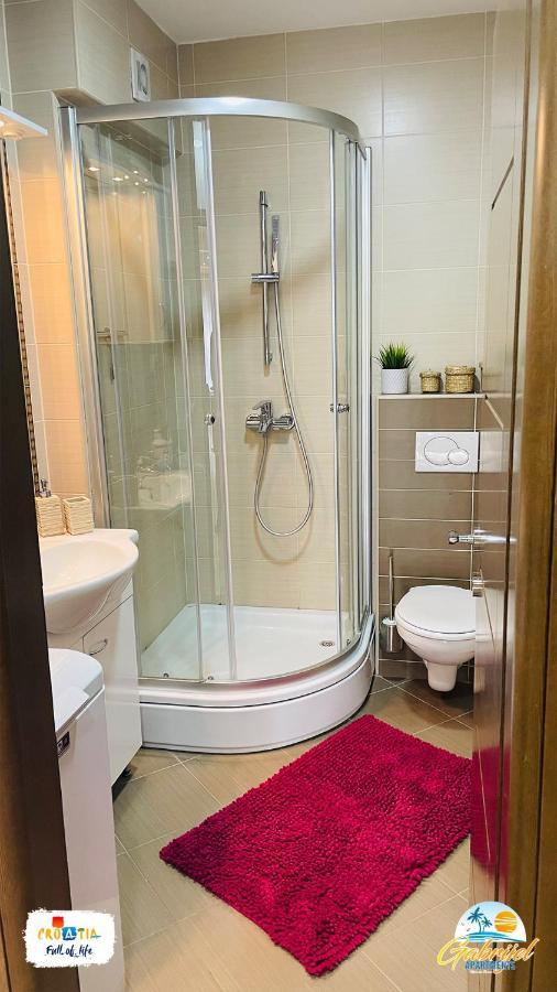Gabrijel Apartments Makarska 1 ภายนอก รูปภาพ